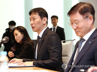 금감원장 "은행 이자수익 수조원인데 소비자 혜택 미미"