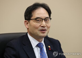 공정위원장 "정책부서 외부소통 늘릴 것…외부인 접촉제한 개선"