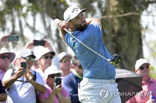 세계 1위 람, 아널드 파머 인비테이셔널 첫날 7언더파 선두(종합)