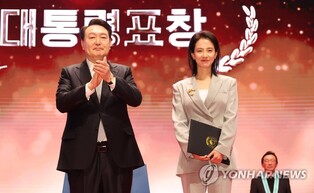 김수현·송지효 모범납세자 선정…국세청 홍보대사 위촉키로