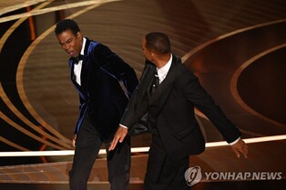 "아직도 아파…그가 맞는 영화에 환호" 뺨때린 윌 스미스에 반격