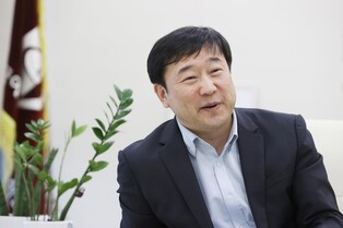 한예종 음악원장 이강호 교수 "예술에 미친 친구들이 여기 와요"