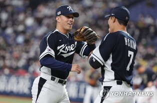 (WBC) Big leaguer Edman enjoys 'exciting' 1st game for S. Korea