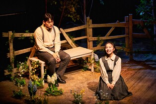 무대로 옮겨온 치유의 공간…뮤지컬 '비밀의 화원'