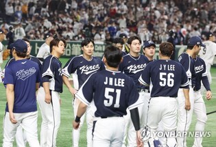 (WBC) Despite 2 straight losses, S. Korea still alive, barely