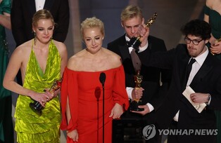 오스카 다큐상 주인공 '푸틴 최대 정적' 나발니…세계 이목