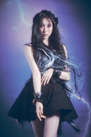 IZ*ONE's Lee Chaeyeon makes a solo comeback on April 12