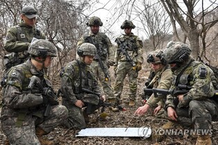 S. Korea, U.S. stage combined high-tech Army training