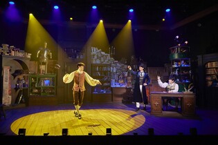 18세기 런던 뒤흔든 스캔들에 상상력 더한 뮤지컬 '윌리엄…'