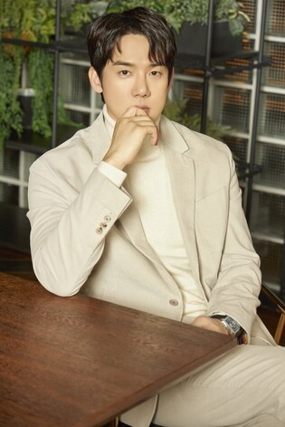 Actor Yoo Yeon-seok denies allegation that he humiliated apartment's security guard