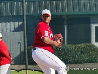 Injuries piling up in preseason for KBO clubs