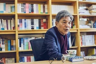 50주년 박범신, 산문집 2권 펴내…"투쟁심 가득찬 연애였다"