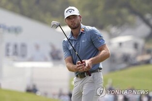 PGA '마지막 매치킹'은 번스…준결승에서 셰플러 제압