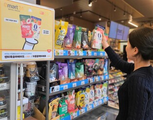 이마트24 "올해 파우치 음료 '대용량·저칼로리'가 인기"