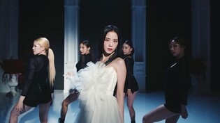 BLACKPINK JISOO releases ‘FLOWER’ dance performance video