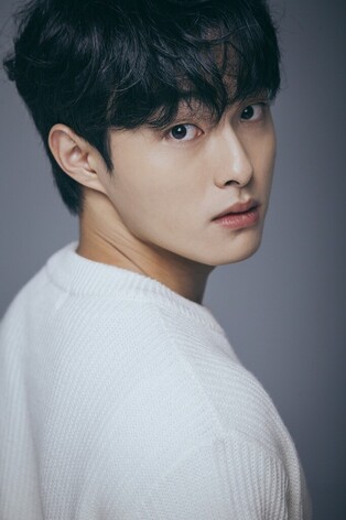 Yoon Chan-young, Lee Seo-jin, and Golden Child’s Bong Jae-hyun confirmed to star in upcoming fantasy series