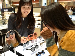 여행용품 매출 증가…부산 롯데백화점, 코로나 이전 회복