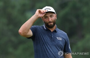 마스터스 1R PGA 람·호블란 vs LIV 켑카 공동 선두 '기 싸움'