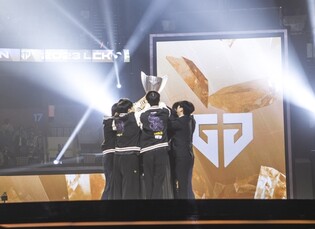 젠지, '숙적' T1 꺾고 LCK 2연속 제패(종합2보)