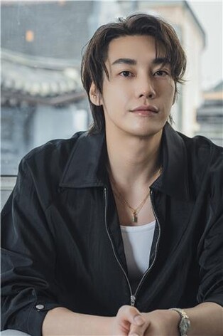 Actor Kim Young-kwang conveys nuanced sadness in 'Call it Love'