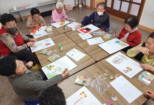 "나도 디자이너"…기획상품 디자인하는 홍성 천태리 할머니들