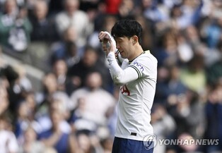 Son Heung-min scores in 2nd consecutive Premier League match with nat'l team coach on hand