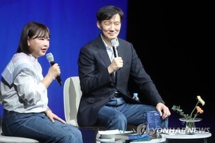 조국 전 장관 "자연인·인간·시민으로 살아가겠다"