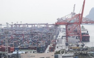 Won-based export settlements down for 5th year in 2022