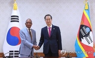 PM Han holds talks with Eswatini PM in Seoul