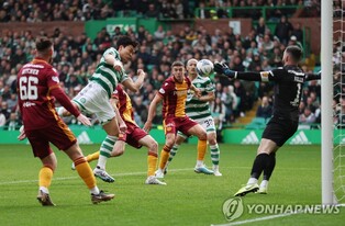 '오현규 교체 투입' 셀틱, 마더웰과 1-1 무승부…12연승 마감