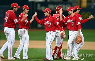 KBO's top 2 teams set for 1st clash of 2023