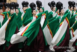 정구호 연출 "전통무용의 진화 '일무'에서 확인하세요"