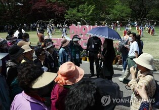 Cheong Wa Dae sees rise in monthly visitors