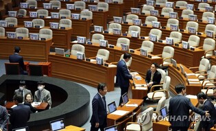 [속보] '野 직회부' 방송법 개정안, 국회 본회의 부의