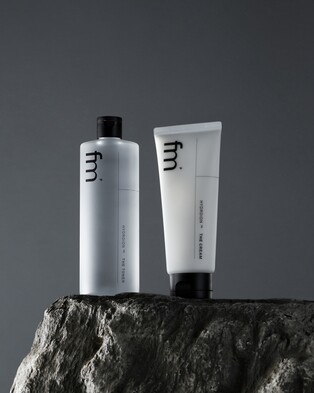 아모레퍼시픽, 가수 김종국과 운동 마니아 화장품 출시