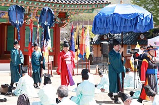 '4년만에 다시 찾아온 영월의봄'…단종 고혼·충신 넋 축제 승화