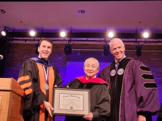 [게시판] 김장환 극동방송 이사장 美테일러대 명예 신학박사 학위