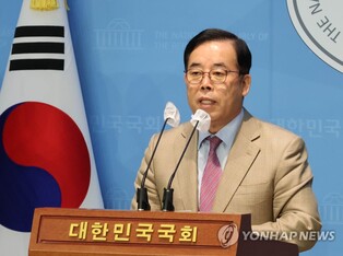 與박성중 "공영방송라디오 편파왜곡 심각…방심위원장 사퇴해야"