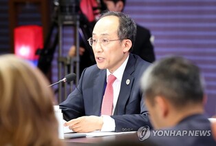 Choo calls for ADB's 'flexible, creative' approach on poverty, climate issues