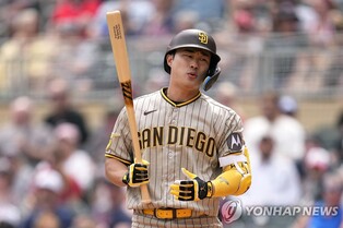 하루 쉬고 돌아온 김하성 무안타…샌디에이고는 또 역전패