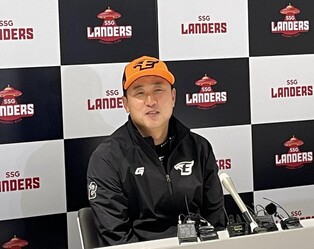 KBO club's new manager trying to lay groundwork for long-term success