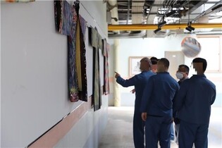 의상 전시장으로 변한 부산 교도소…수형자 정서 치유