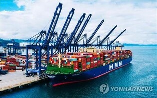 (LEAD) HMM Q1 net sinks over 90 pct on lower shipping rates
