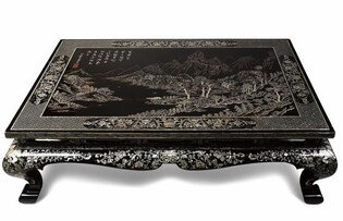 손혜원 전 의원, 목포시에 나전칠기 등 50억 상당 기증