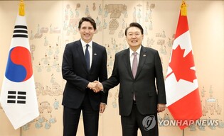 Yoon, Canada PM hold summit on critical minerals, N. Korea