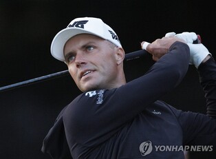 PGA 챔피언십 첫날 '무명' 콜 선두…LIV 소속 디섐보 1타 차 2위