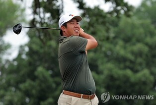 안병훈, PGA 투어 찰스 슈와브 3R 공동 6위…선두와 5타 차