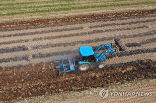S. Korea's exports of tractors hit fresh record in 2022