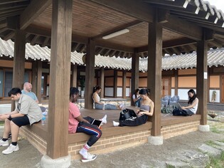 홍성서 일과 휴식 병행 '워케이션' 체험하는 외국인들