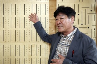 [대학人] (21) '타지 않고, 흰개미 막고' 기능성 목재 연구자 박희준 교수